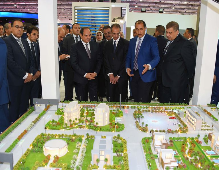 الرئيس المصري يفتتح معرض القاهرة الدولي للاتصالات