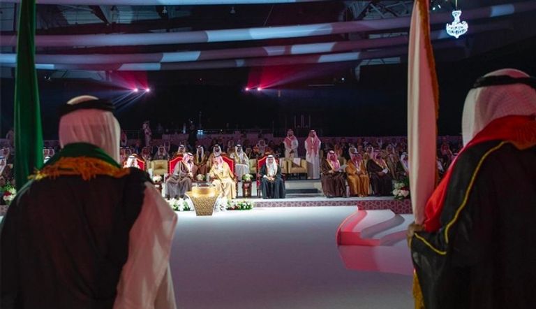 ملك البحرين وولي العهد السعودي يدشنان خط أنابيب النفط الجديد ملك البحرين وولي العهد السعودي يدشنان خط أنابيب نفط جديدا