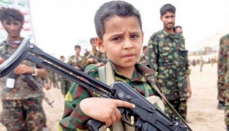 طفل يمني تجنده عناصر الحوثي الانقلابية - أرشيفية