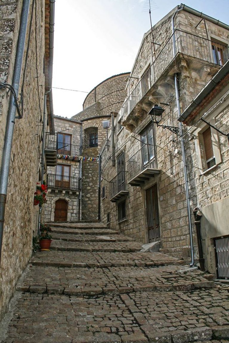 بيتراليا سوبرانا.. أجمل قرية في إيطاليا لعام 2019