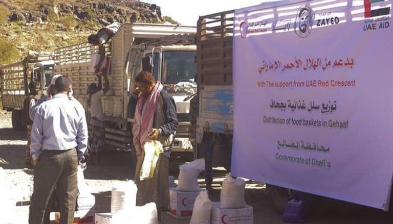 مساعدات إغاثية لألف أسرة في مديرية جحاف اليمنية