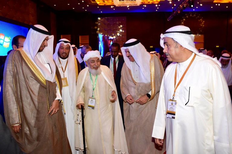 الشيخ عبدالله بن بيه يحضر مؤتمر "إنسانية واحدة ضد الجوع" 