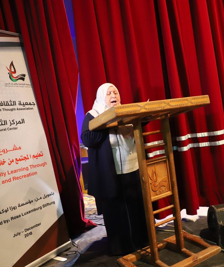 الشباب الفلسطيني يعبرون بالموسيقى