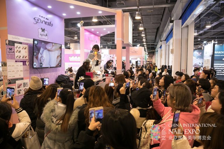 معرض الصين الدولي للأظافر والرموش 
