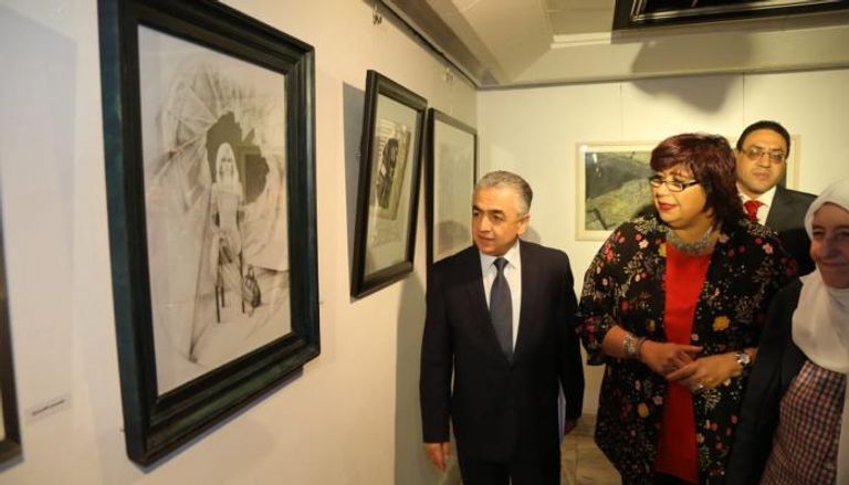 وزيرة الثقافة المصرية في افتتاح المعرض 