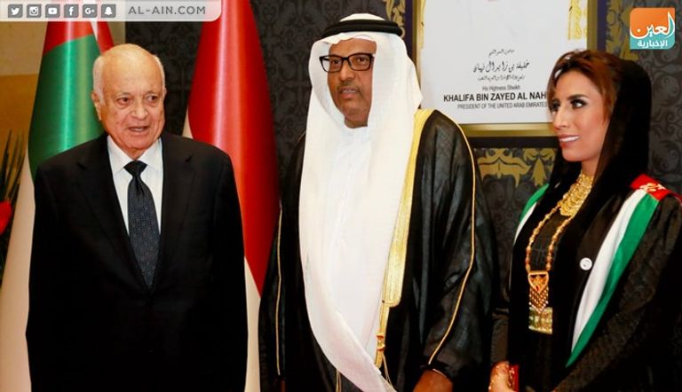 السفير الإماراتي بالقاهرة جمعة مبارك الجنيبي وزاهي حواس عالم الآثار