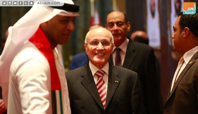 السفير الإماراتي بالقاهرة جمعة مبارك الجنيبي وزاهي حواس عالم الآثار