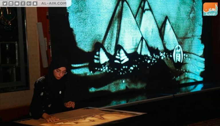 السفير الإماراتي بالقاهرة جمعة مبارك الجنيبي وزاهي حواس عالم الآثار