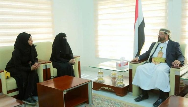 ناشطتان يمنيتان تكشفان عن انتهاكات سجون الحوثي