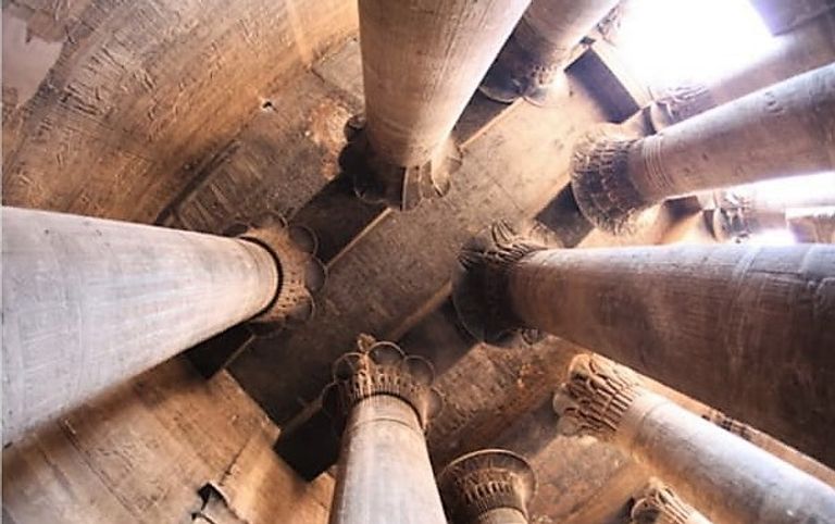 معبد إسنا جنوب الأقصر