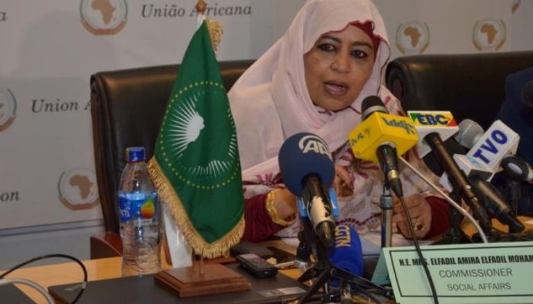 أميرة الفاضل ممثلة الاتحاد الأفريقي في اجتماع دول جوار ليبيا