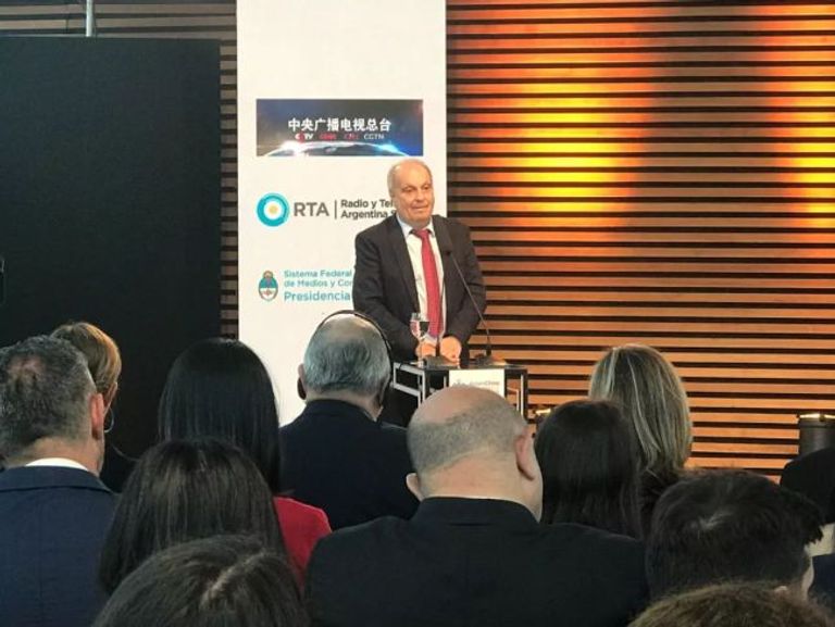 سلسلتا أفلام "الأرجنتين الساحرة" و"الصين الساحرة"