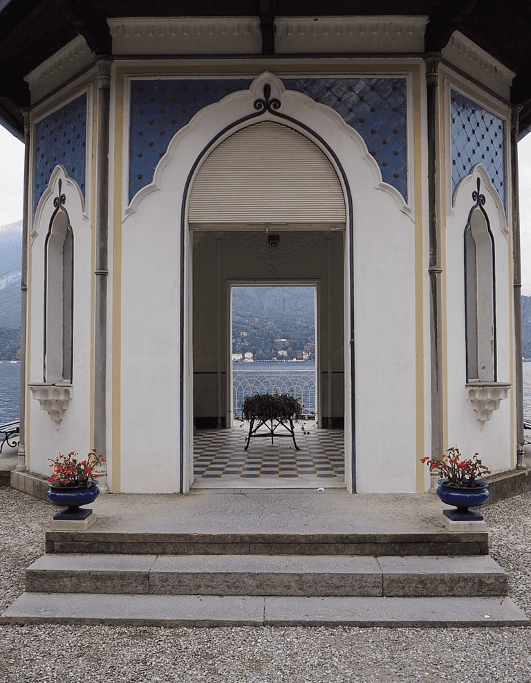 بيلادجو لؤلؤة بحيرة كومو الإيطالية- أرشيفية