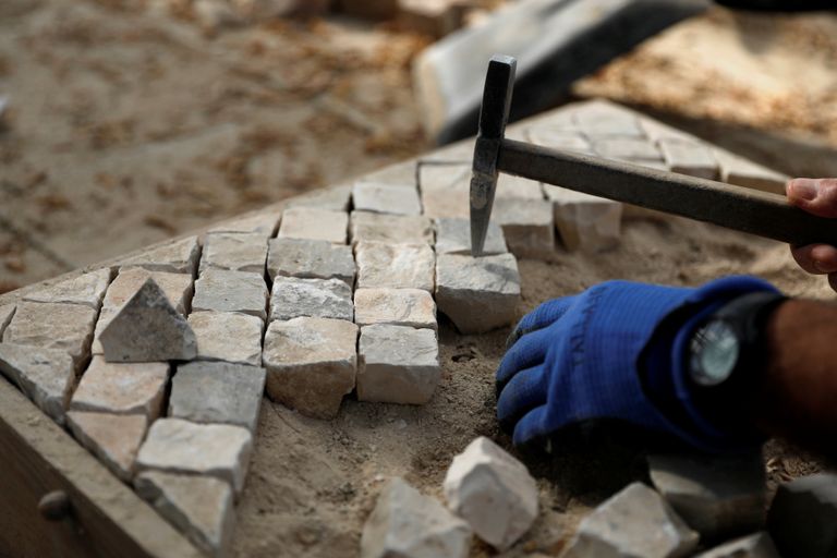 الرصافون في البرتغال يخشون اندثار تقليد عمره قرون