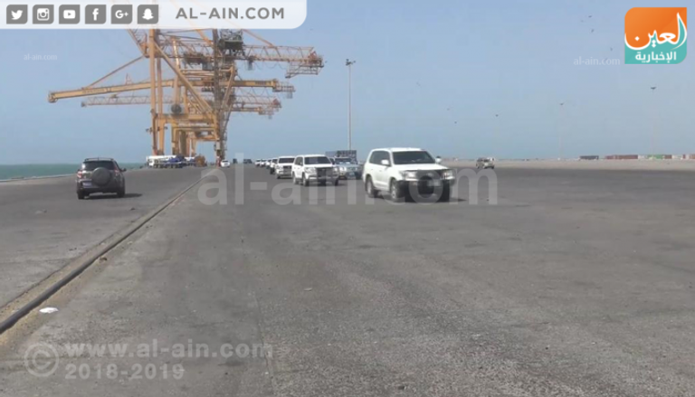 الحوثيون يعرقلون حركة السفن في ميناء الحديدة