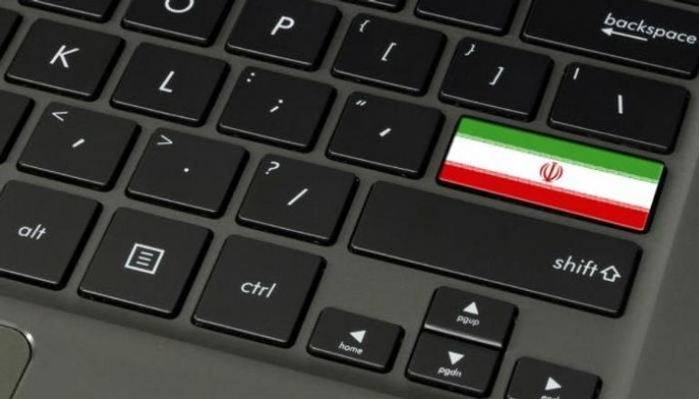 إيران تتشدد بعنف ضد الفضاء الافتراضي