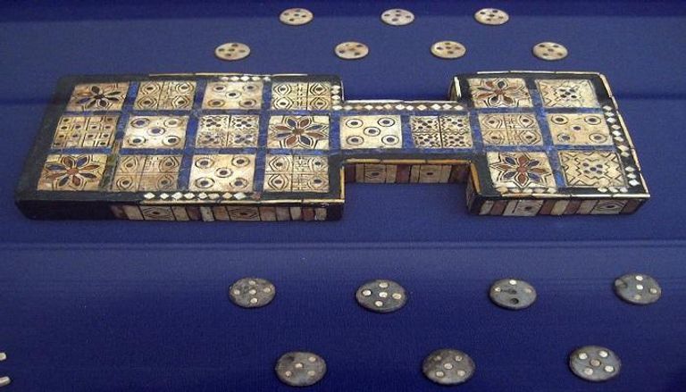 "أور الملكية".. أقدم لعبة نرد عراقية 