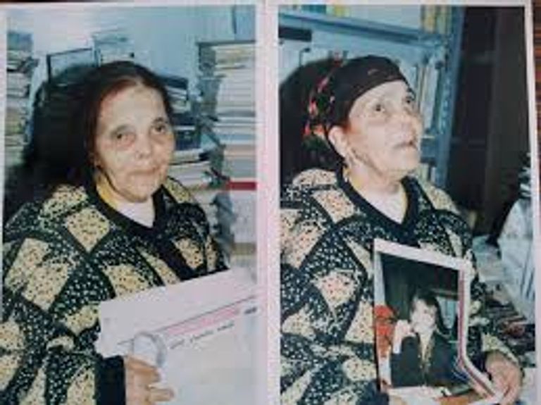 الفنانة الجزائرية الراحلة بقار حدة  آخر صورة للفنانة الجزائرية الراحلة بقَّار حَدَّة - أرشيفية