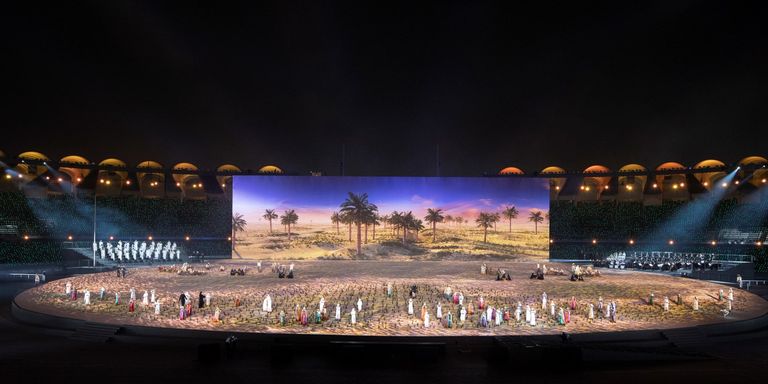 محمد بن راشد ومحمد بن زايد والحكام يشهدون الاحتفال باليوم الوطني الـ47