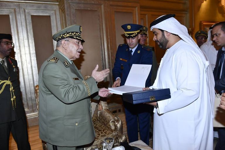 مستشار الشؤون الرئاسية بدولة الإمارات ورئيس أركان الجيش الجزائري  مستشار الشؤون الرئاسية بدولة الإمارات ورئيس أركان الجيش الجزائري