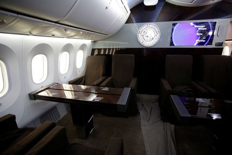 الطائرة الرئاسية المكسيكية من الداخل الطائرة الرئاسية المكسيكية - رويترز