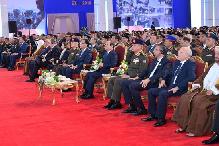 السيسي يشهد افتتاح معرض "إيديكس 2018" السيسي خلال لقائه وزيرة الجيوش الفرنسية