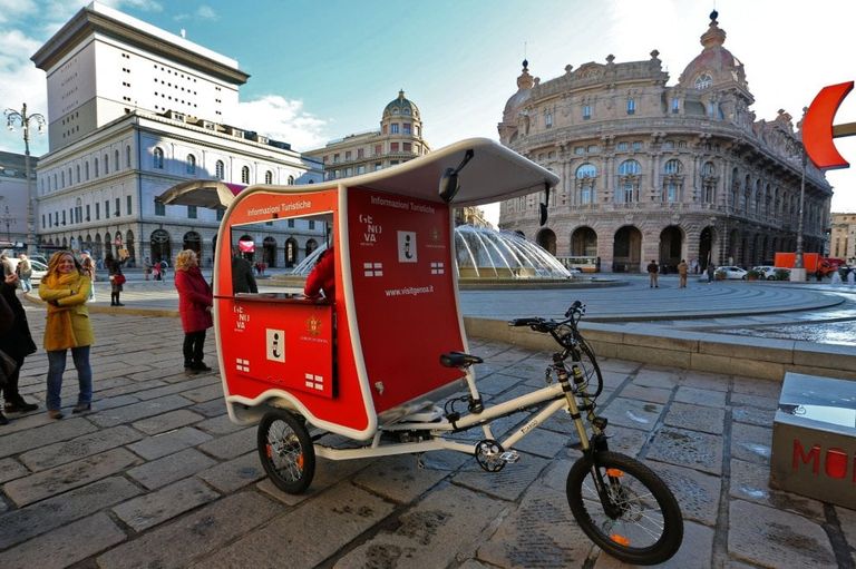 المكتب المتنقل في جنوة