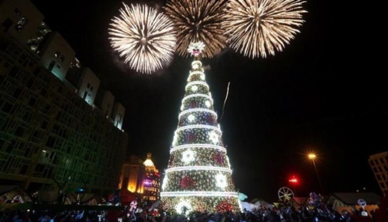  إضاءة شجرة عيد ميلاد ضخمة وسط بيروت