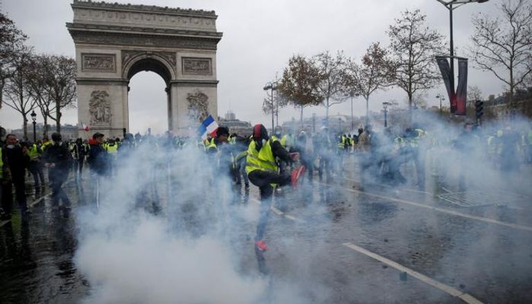 مظاهرات ذوي السترات الصفراء في باريس