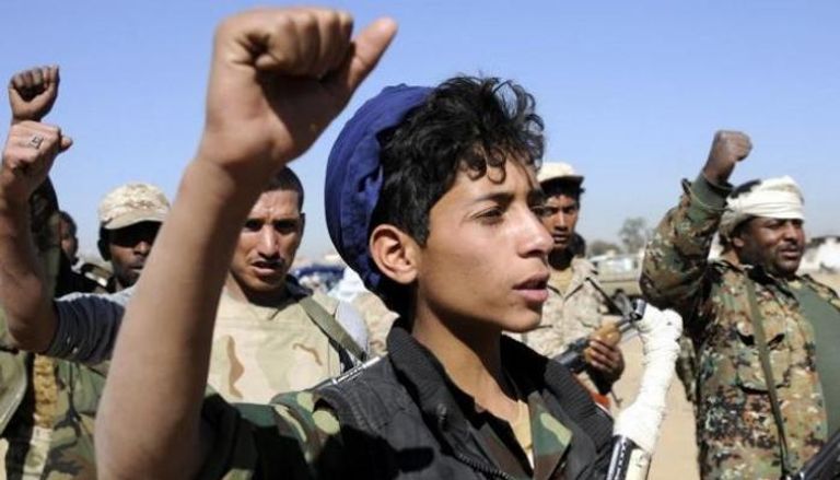 طفل يمني ضلله الحوثيون للمشاركة في معارك اليمن (أرشيفية)