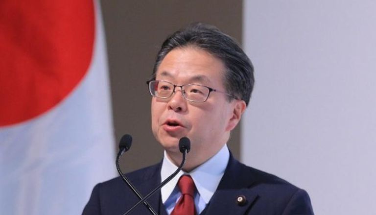 وزير التجاره والاقتصاد الياباني هيروشيجي سيكو