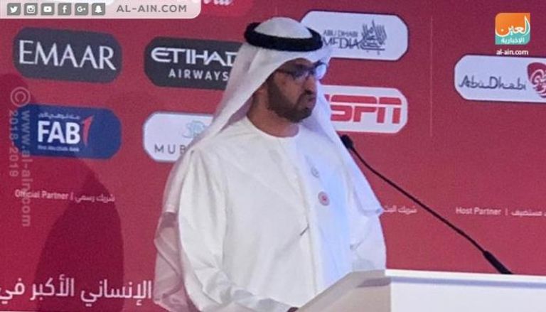 الدكتور سلطان أحمد الجابر خلال كلمته بالمؤتمر الصحفي