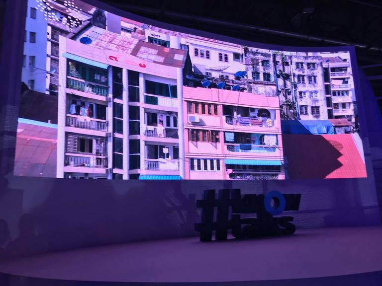 بدر العلماء خلال جلسته بقمة المعرفة