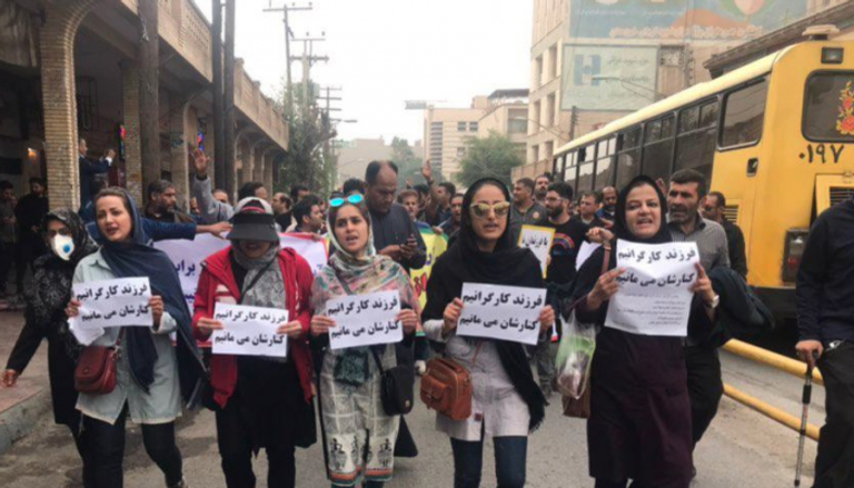 احتجاجات لدعم إضرابات عمال إيران - أرشيفية