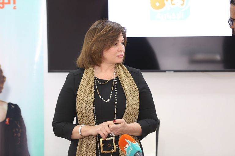 الممثلة المصرية إلهام شاهين خلال ندوة 