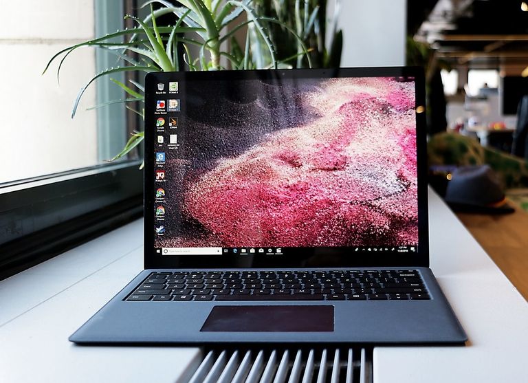 جهاز سيرفس لابتوب 2 من مايكروسوفت