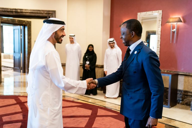 عبدالله بن زايد يستقبل رئيس البرلمان الأفريقي