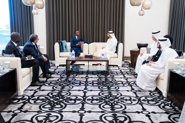 عبدالله بن زايد يستقبل رئيس البرلمان الأفريقي