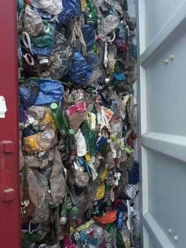 حجز 17 حاوية قمامة بميناء بجاية شرق الجزائر حجز 17 حاوية قمامة بميناء بجاية شرق الجزائر