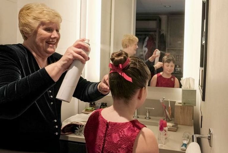 بريجيت هارينجتون ووالداها