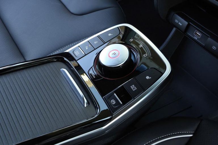 السيارة كيا E-Niro الكهربائية الجديدة