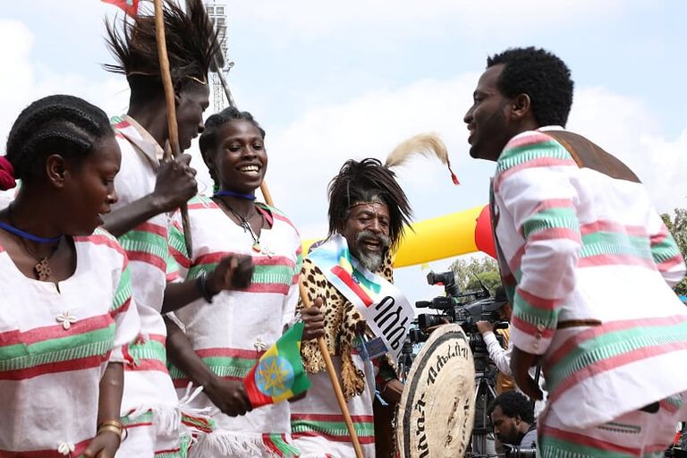 من فعاليات الفرق المشاركة في الاحتفال بيوم الشعوب والقوميات الإثيوبي