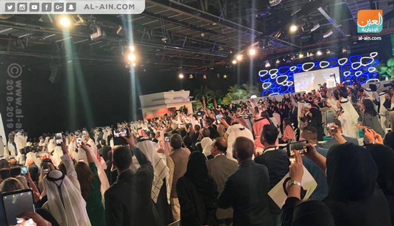 الفائزون في قمة رواد التواصل الاجتماعي بدبي