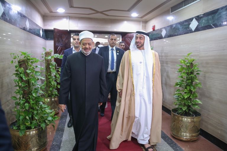 الإمام الأكبر يستقبل الشيخ عبدالله بن زايد وزير خارجية الإمارات