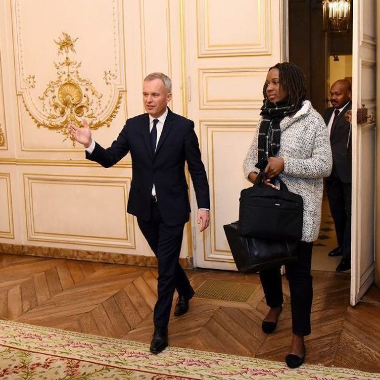 رموز السترات الصفراء بريسيليا لودوسكي وإريك دوريت ونيكول ماكسيم