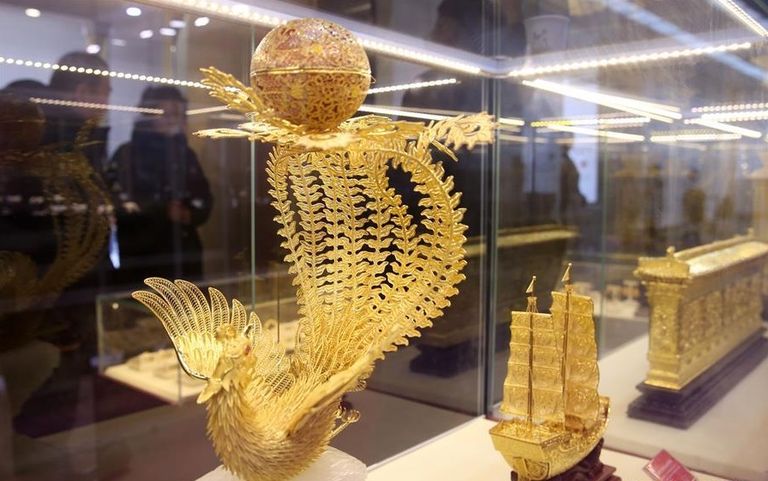 افتتاح معرض الصين الدولي للمجوهرات في نسخته الـ19