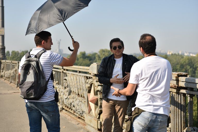 وليد توفيق في موقع تصوير الأغنية