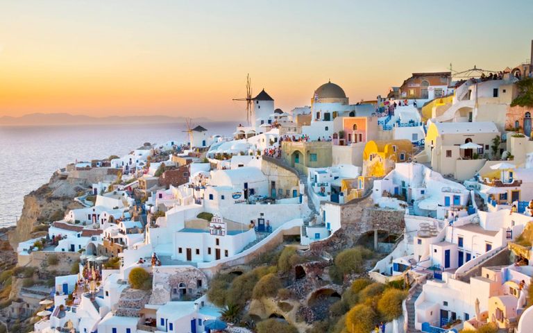 جزيرة سانتوريني - صورة أرشيفية