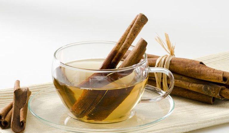 القرفة لعلاج البرد أسباب الإصابة بالبرد في الشتاء - صورة أرشيفية