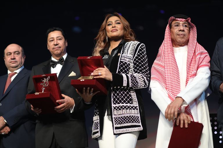 بالصور .. تكريم وعد وطلال مداح في مهرجان الإسكندرية الدولي للأغنية